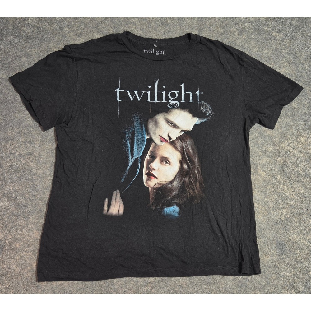 Twilight Movie Graphic Tee Edward Bella Black Cotton T-Shirt XL 2023 Lions Gate